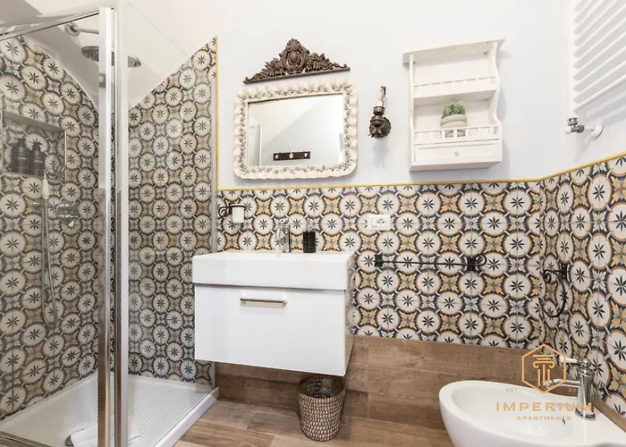 Сasa de vacaciones Imperium - 100mt To Metro, Private Patio, A-c, 2-4 Pax Roma
