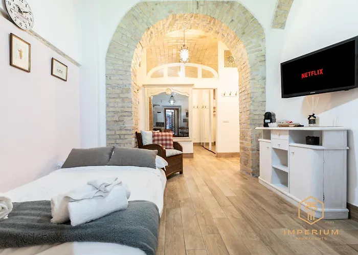 Imperium - 100mt To Metro, Private Patio, A-c, 2-4 Pax Сasa de vacaciones *